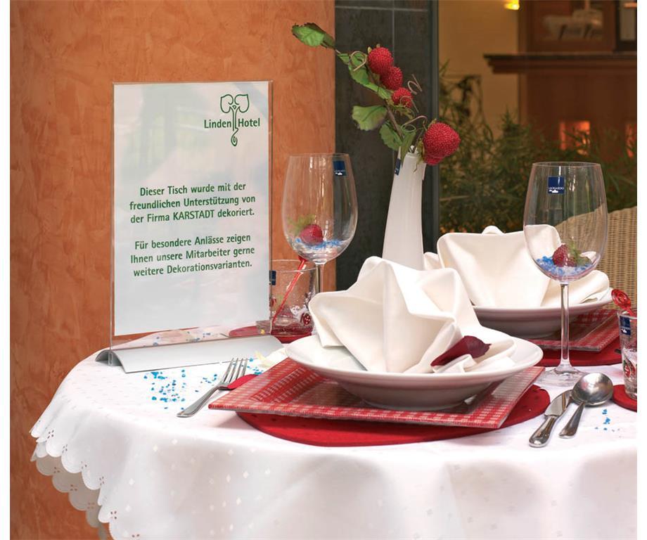 Durable Namizno stojalo A4, alu podstavek (8589)