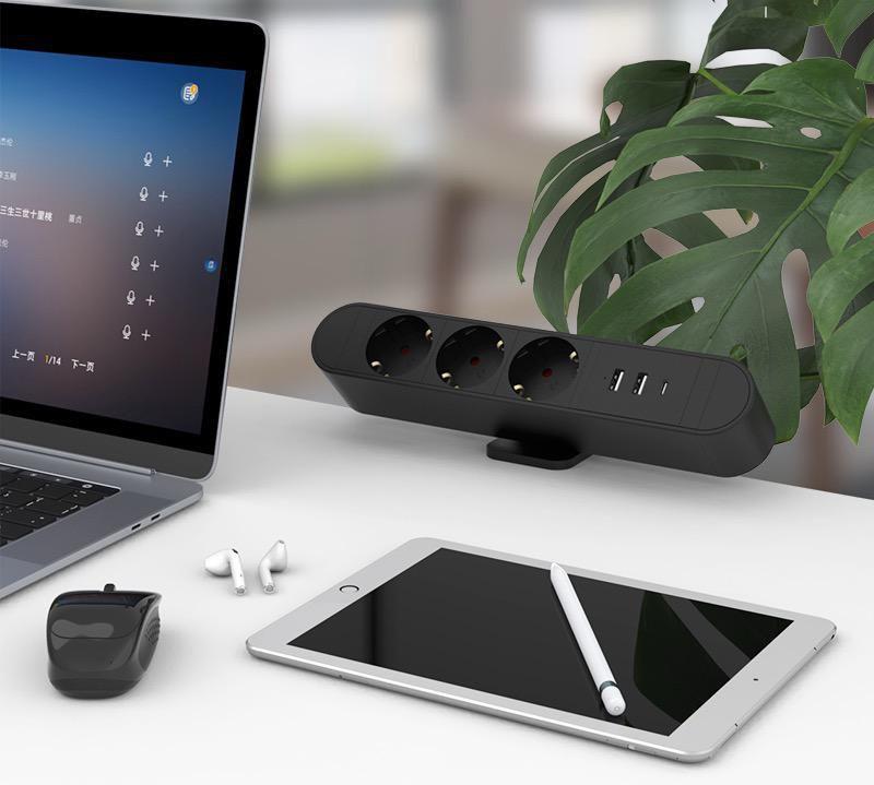 MicroConnect Multi stolna utičnica 3x Schuko