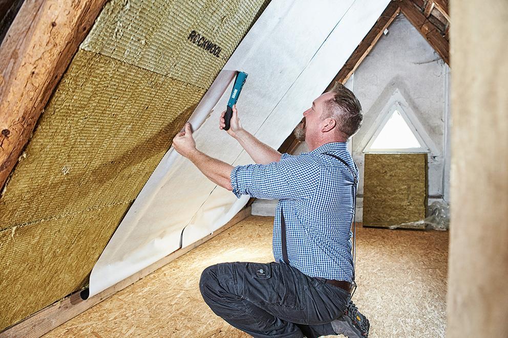 Novus Tapetniški udarni spenjač J-033